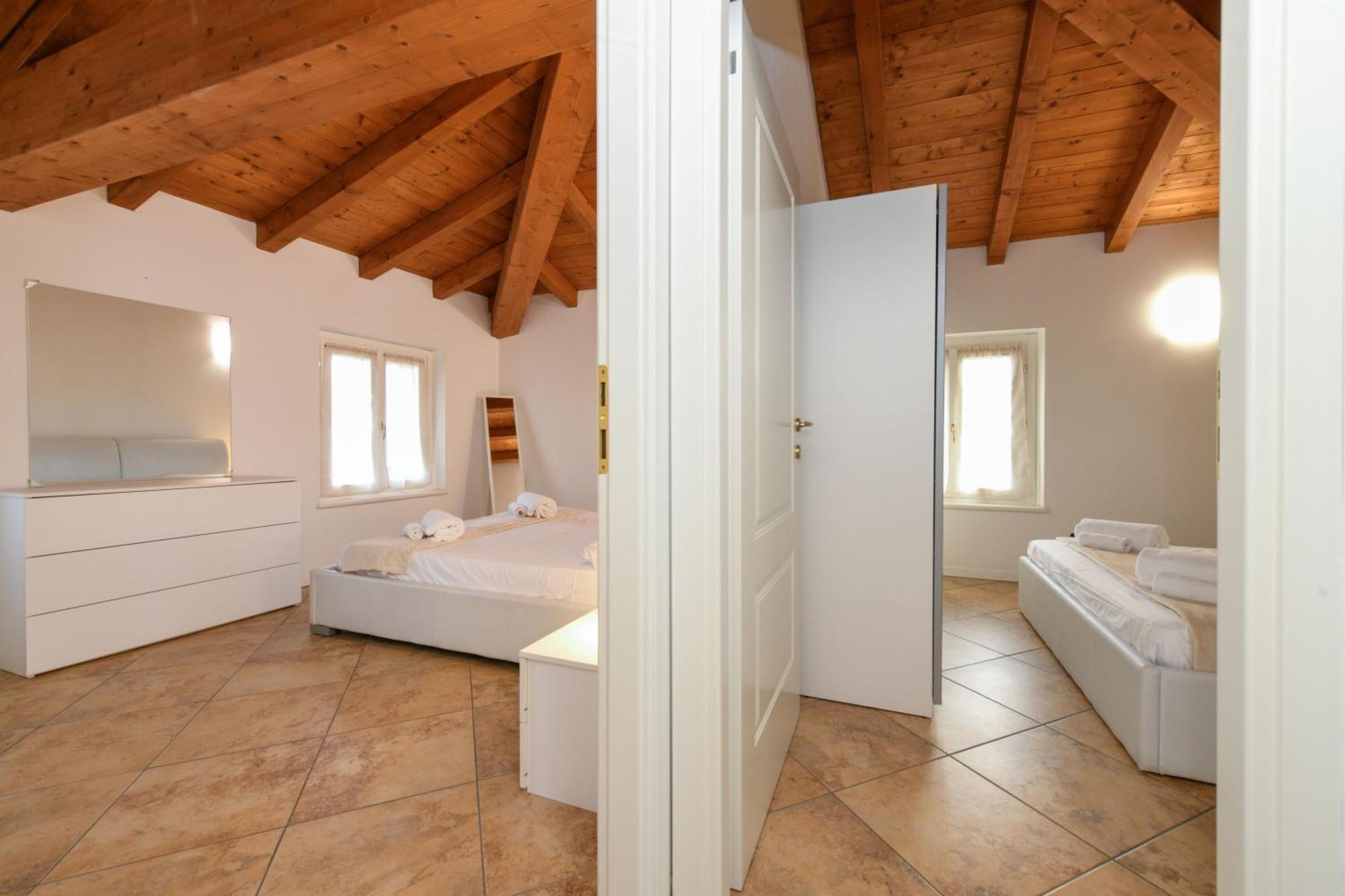 Wendy Apartment- Twobedroom & Pool & Parkprivatefree & Sports Desenzano del Garda Buitenkant foto