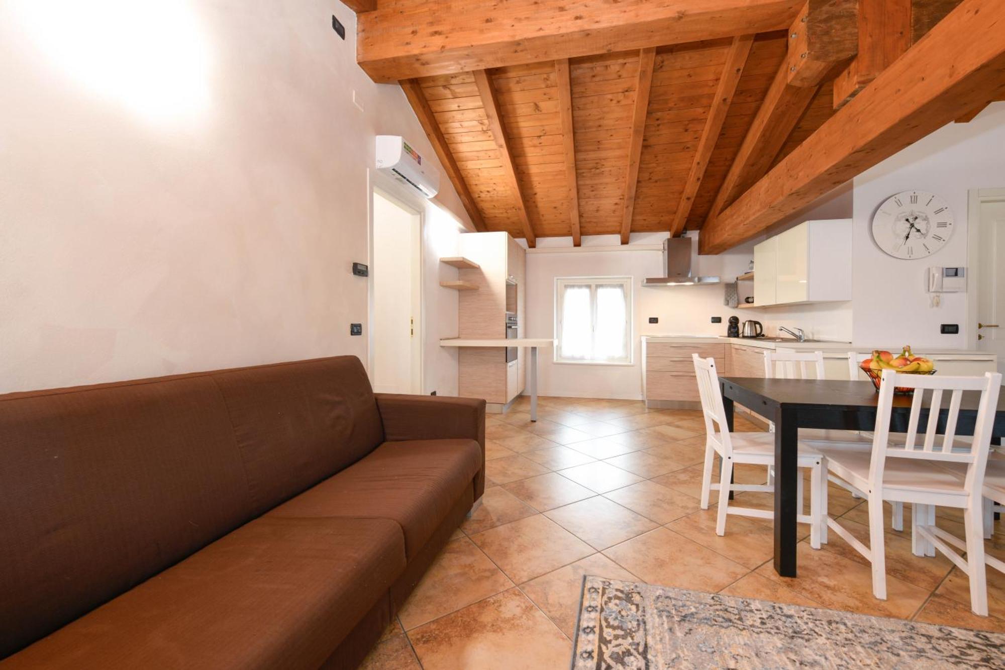 Wendy Apartment- Twobedroom & Pool & Parkprivatefree & Sports Desenzano del Garda Buitenkant foto
